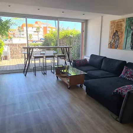 Ou Sur L'île Des Marinas Au Cap D'agde Villa