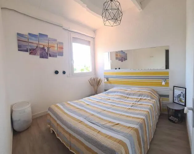 Vog Ou Sur L'ile Des Marinas Au Cap D'agde Villa Agde