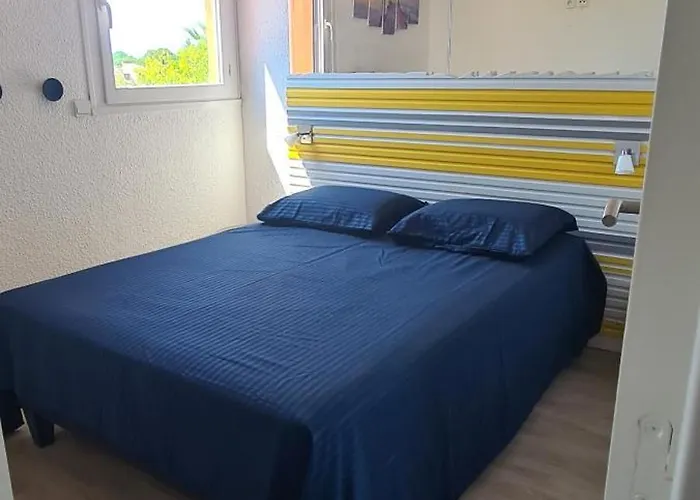 Vog Ou Sur L'ile Des Marinas Au Cap D'agde Villa